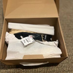 Women dressy sandals size 10 (new)!